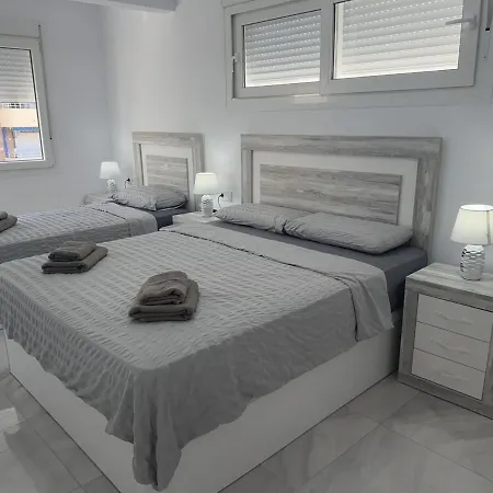 Luxury Private New 2023 Mirelle 펜션 또레비에하
