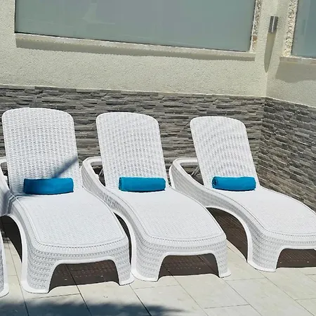 Semesterbostad Luxury Private New 2023 Mirelle *